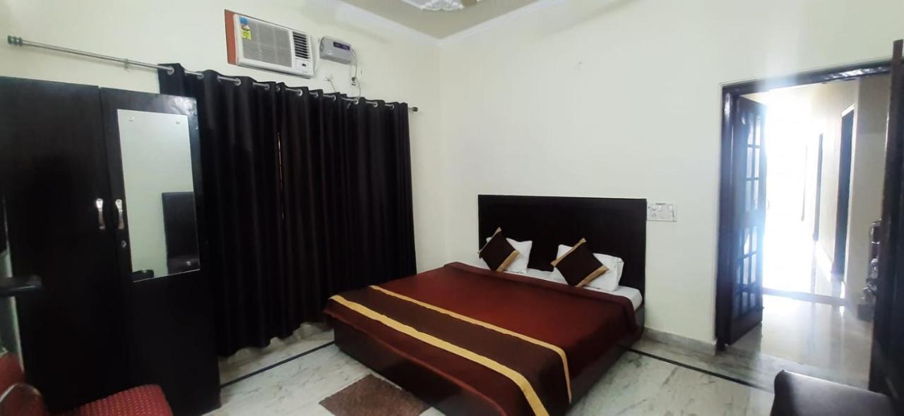 Hotel THE BIRD Dehradun Exterior foto